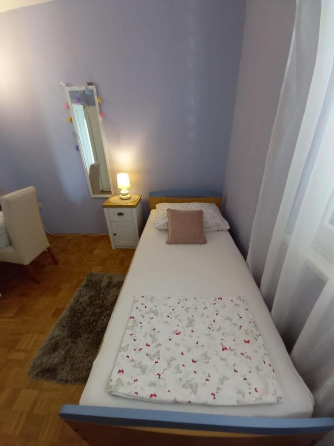 Apartman Sara Preko Exterior foto